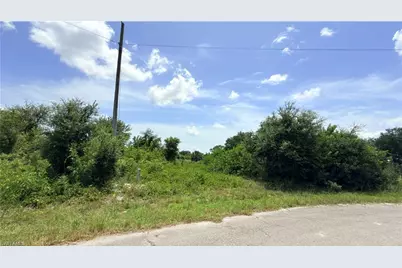 608 Chemstrand St E, Lehigh Acres, FL 33974 - Photo 1