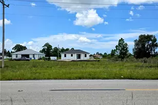 924 Columbus Blvd, Lehigh Acres, FL 33974 - Photo 1