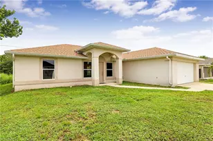 2909 38th St SW, Lehigh Acres, FL 33976 - Photo 3