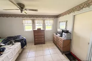 1510 SE 42nd St, Cape Coral, FL 33904 - Photo 5