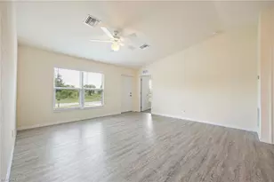 3061 Adcock Dr, Labelle, FL 33935 - Photo 7