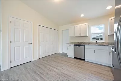 3061 Adcock Dr, Labelle, FL 33935 - Photo 5