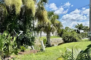 518 Pine Tree Ct, North Fort Myers, FL 33917 - Photo 3