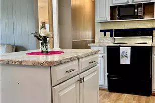 518 Pine Tree Ct, North Fort Myers, FL 33917 - Photo 7