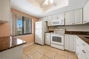 3813 SE 11th Pl, Cape Coral, FL 33904 - Photo 5