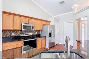 3511 SW 8th Pl, Cape Coral, FL 33914 - Photo 7