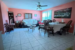 1379 Golf Dr, Fort Myers, FL 33919 - Photo 5