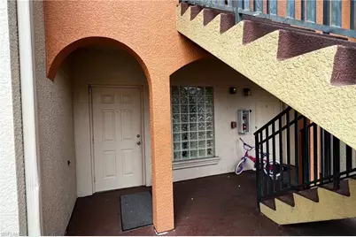 4172 Castilla Cir #105, Fort Myers, FL 33916 - Photo 3