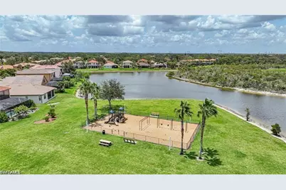 12074 Country Day Cir, Fort Myers, FL 33913 - Photo 25