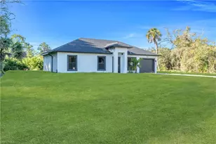 644 Woodcrest Dr, Lehigh Acres, FL 33972 - Photo 7
