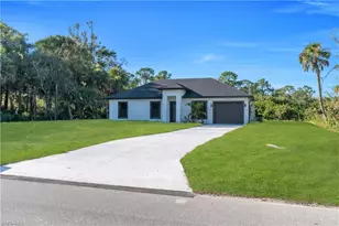 644 Woodcrest Dr, Lehigh Acres, FL 33972 - Photo 39