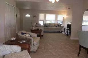 1510 SE 11th Pl, Cape Coral, FL 33990 - Photo 5