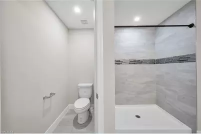 4326 NE 24th Pl, Cape Coral, FL 33909 - Photo 21