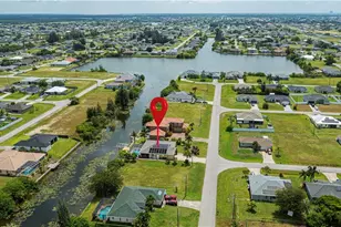 201 NE 17th Terrace, Cape Coral, FL 33909 - Photo 5
