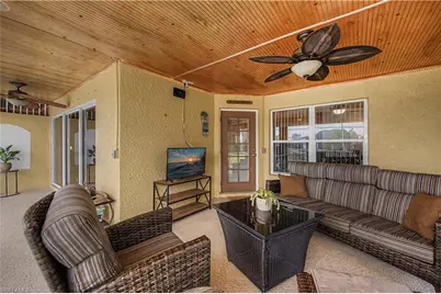 201 NE 17th Ter, Cape Coral, FL 33909 - Photo 27