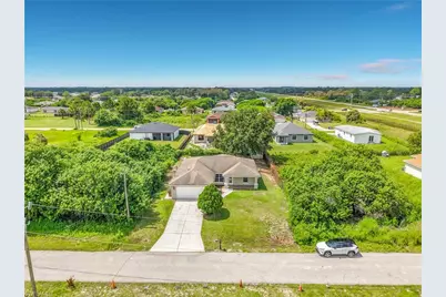 3027 38th St SW, Lehigh Acres, FL 33976 - Photo 3