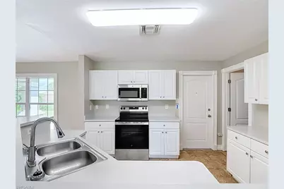 3027 38th St SW, Lehigh Acres, FL 33976 - Photo 15