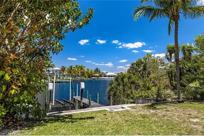 2601 SW 39th Ter, Cape Coral, FL 33914 - Photo 23