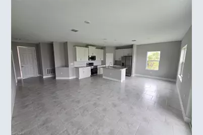 3207 68th St W, Lehigh Acres, FL 33971 - Photo 3