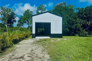 613 Hibiscus Ave, Lehigh Acres, FL 33972 - Photo 17