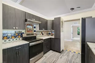 341 41st Ave NE, Naples, FL 34120 - Photo 9