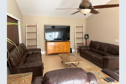 618 SE 18th St, Cape Coral, FL 33990 - Photo 9