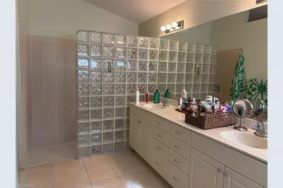 618 SE 18th St, Cape Coral, FL 33990 - Photo 15