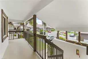 700 Misty Pines Cir, Naples, FL 34105 - Photo 5