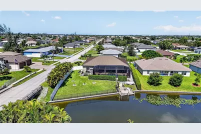 2547 SW 5th Ave, Cape Coral, FL 33914 - Photo 3
