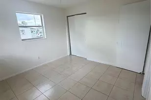 1742 Maple Dr, Fort Myers, FL 33907 - Photo 5