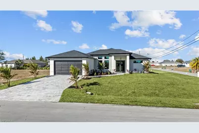 1430 NE 6th Pl, Cape Coral, FL 33909 - Photo 1