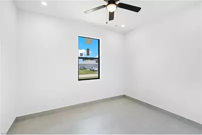 216 NW 10th Ter, Cape Coral, FL 33993 - Photo 31