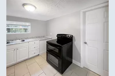 1615 Evans Ave #2, Fort Myers, FL 33901 - Photo 5