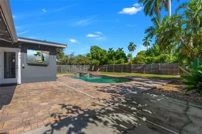 2413 Dover Ave, Fort Myers, FL 33907 - Photo 25