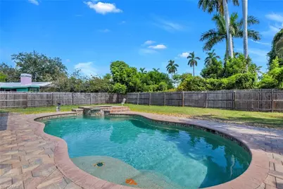 2413 Dover Ave, Fort Myers, FL 33907 - Photo 7