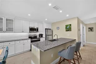 827 E Gulf Dr, Sanibel, FL 33957 - Photo 9