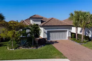 8677 Dilillo Ct, Naples, FL 34119 - Photo 5