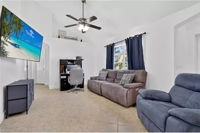 415 SE 15th Ter, Cape Coral, FL 33990 - Photo 7