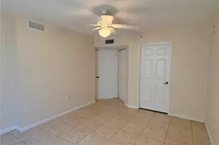4121 Residence Drive, Fort Myers, FL 33901 - Photo 11