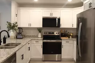 6069 Laurelwood Dr, Fort Myers, FL 33905 - Photo 7