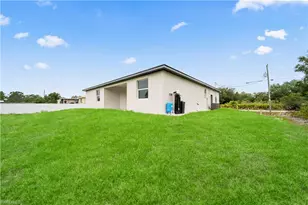 1506 Richmond Ave N, Lehigh Acres, FL 33972 - Photo 31