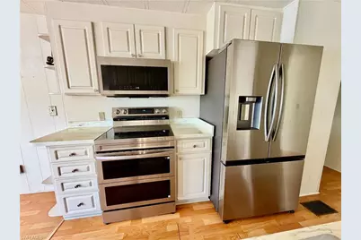 250 Santa Fe Trl, North Fort Myers, FL 33917 - Photo 3