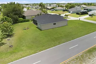 4155 NE 15th Pl, Cape Coral, FL 33909 - Photo 39