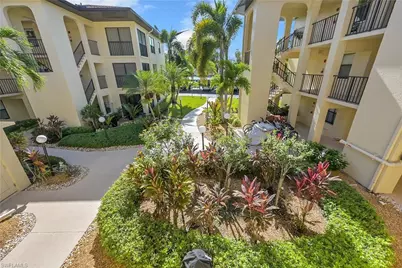 8474 Charter Club Cir #13, Fort Myers, FL 33919 - Photo 3