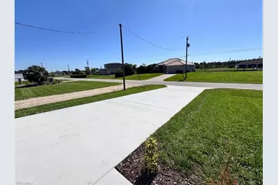 3032 NW 41st Ave, Cape Coral, FL 33993 - Photo 3