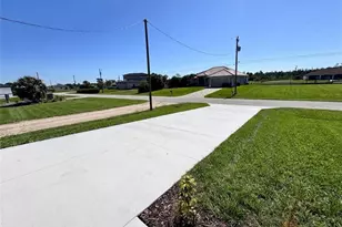 3032 NW 41st Ave, Cape Coral, FL 33993 - Photo 3