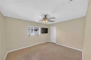 627 SE 16th St, Cape Coral, FL 33990 - Photo 23