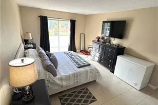 4906 Victoria Dr, Cape Coral, FL 33904 - Photo 9