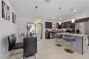 623 SE 3rd St, Cape Coral, FL 33990 - Photo 9