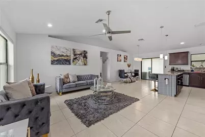 623 SE 3rd St, Cape Coral, FL 33990 - Photo 3